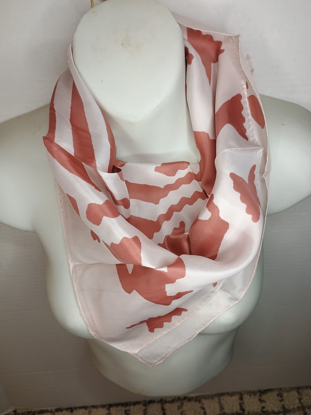 Vintage Glentex Japan Silk Blend Pink & Coral Print Women's Scarf 20x20 New